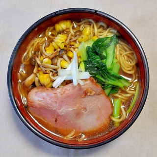 ターサイ＆茸コーン＆焼き豚de海老醤油ラーメン